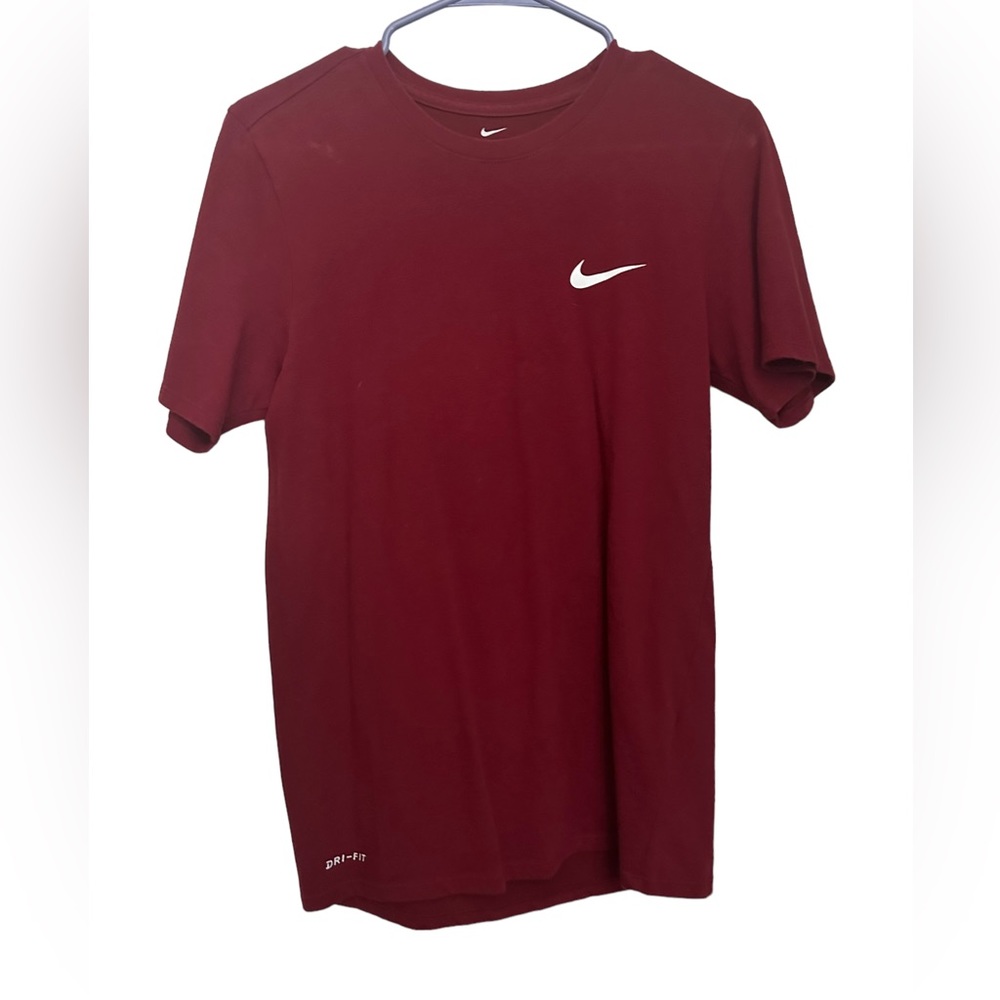 Nike short sleeve athletic red cotton comfy womens S